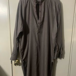 Munfaird long shirts style árabe mens size M